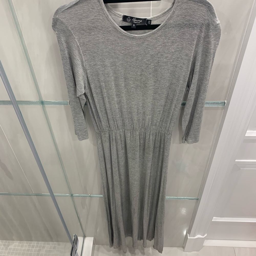 GREY FLOOR LENGTH DRESS